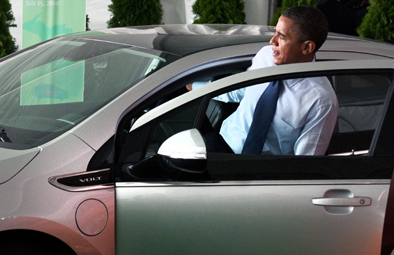 2010 07 16 Barack Obama i Chevy Volt 2